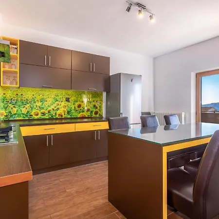 Three-bedroom In Novi Vinodolski